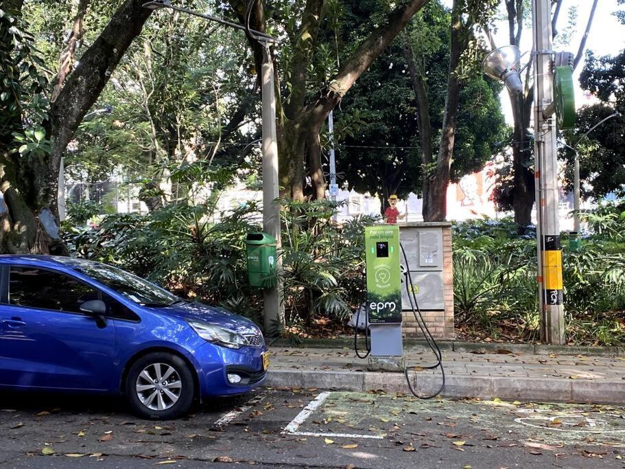Prime Laureles Location With Air Conditioning Medellín Eksteriør billede